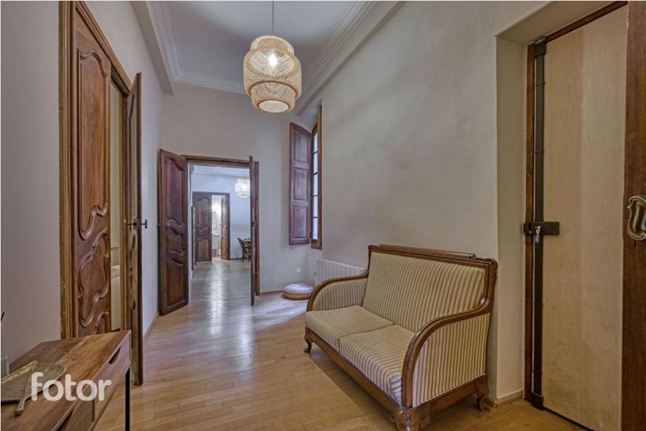 Superbe Appartement 95M2 Proche Arenes- Parking Offert Ним Екстериор снимка